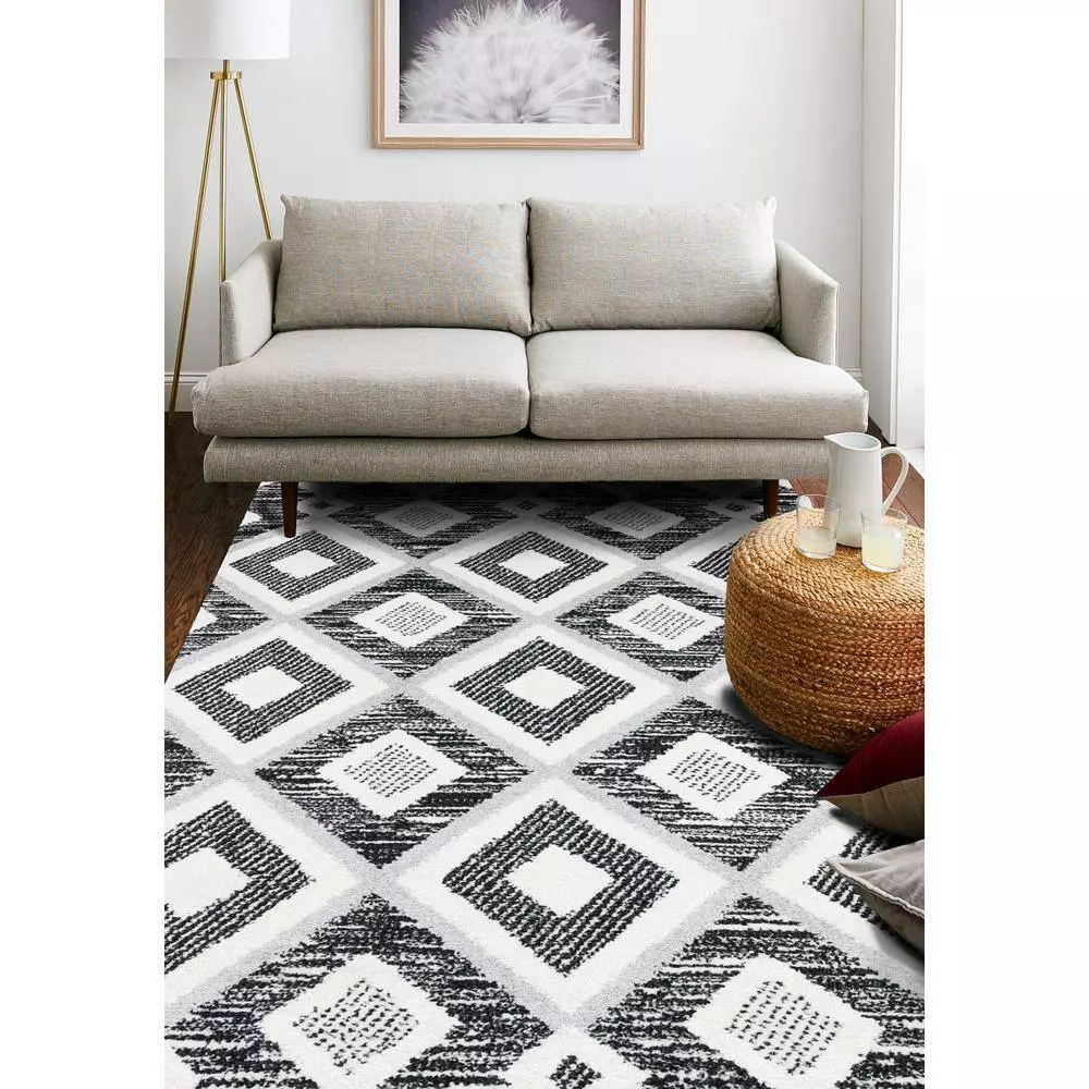 Navajo Black/Ivory 4 ft. x 6 ft. (3'6" x 5'6") Geometric Contemporary Accent Rug by BASHIAN 2 Navajo Black/Ivory 4 ft. x 6 ft. (3'6" x 5'6") Geometric Contemporary Accent Rug by BASHIAN - Image 2