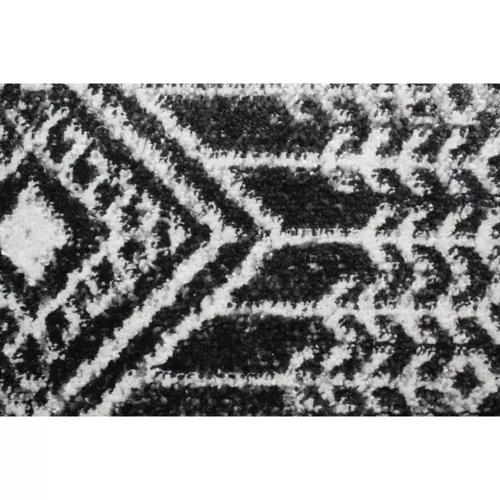 Tangier Charcoal 4 ft. x 6 ft. (3 ft. 6 in. x 5 ft. 6 in.) Geometric Contemporary Accent Rug by BASHIAN 4 Tangier Charcoal 4 ft. x 6 ft. (3 ft. 6 in. x 5 ft. 6 in.) Geometric Contemporary Accent Rug by BASHIAN - Image 4