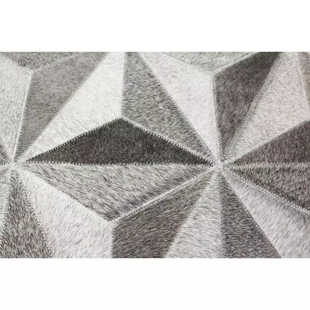 Santa Fe Grey 5 ft. x 8 ft. Geometric Contemporary Area Rug by BASHIAN 4 Santa Fe Grey 5 ft. x 8 ft. Geometric Contemporary Area Rug by BASHIAN - Image 4