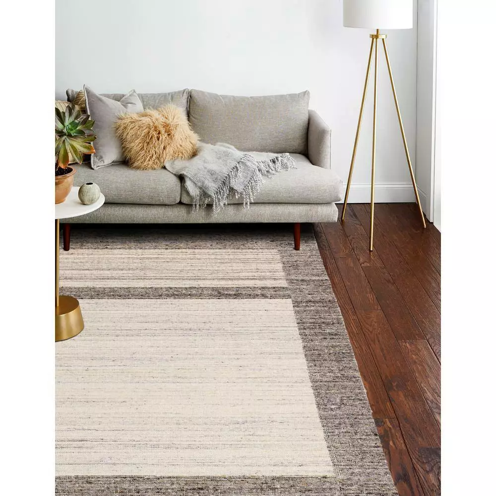 Savannah Ivory/Beige 5 ft. x 8 ft. (5' x 7'6") Geometric Contemporary Area Rug by BASHIAN 4 Savannah Ivory/Beige 5 ft. x 8 ft. (5' x 7'6") Geometric Contemporary Area Rug by BASHIAN - Image 4