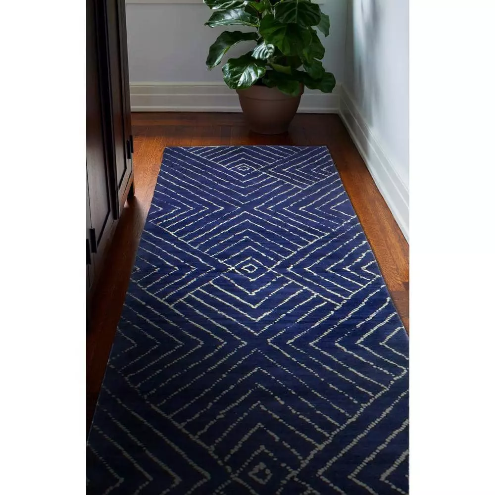 Venezia Navy 8 ft. x 10 ft. (7'6" x 9'6") Geometric Transitional Area Rug by BASHIAN 4 Venezia Navy 8 ft. x 10 ft. (7'6" x 9'6") Geometric Transitional Area Rug by BASHIAN - Image 4