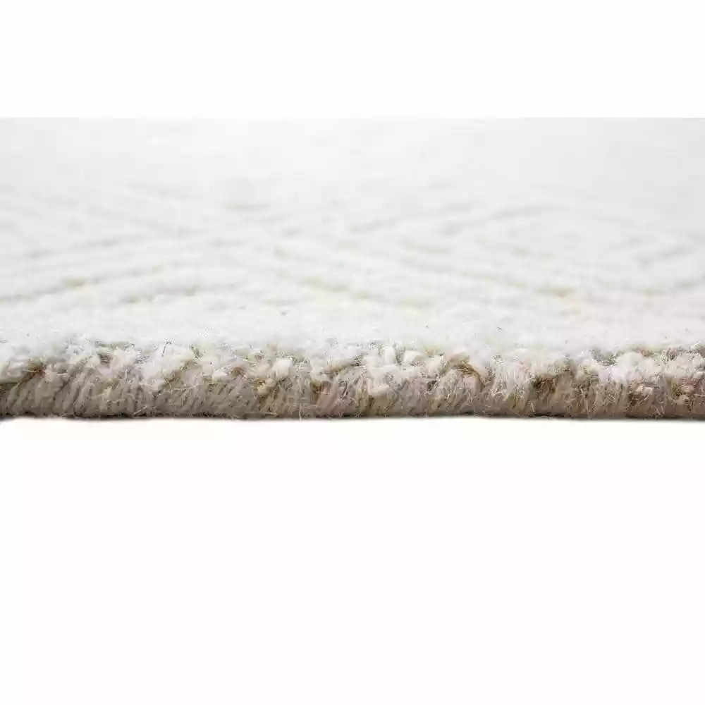 Verona White 5 ft. x 8 ft. (5' x 7'6") Geometric Transitional Area Rug by BASHIAN 5 Verona White 5 ft. x 8 ft. (5' x 7'6") Geometric Transitional Area Rug by BASHIAN - Image 5