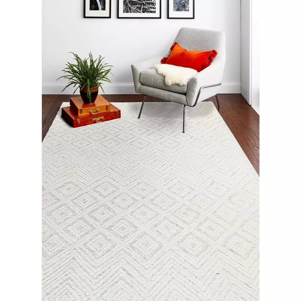 Verona White 5 ft. x 8 ft. (5' x 7'6") Geometric Transitional Area Rug by BASHIAN 6 Verona White 5 ft. x 8 ft. (5' x 7'6") Geometric Transitional Area Rug by BASHIAN - Image 6